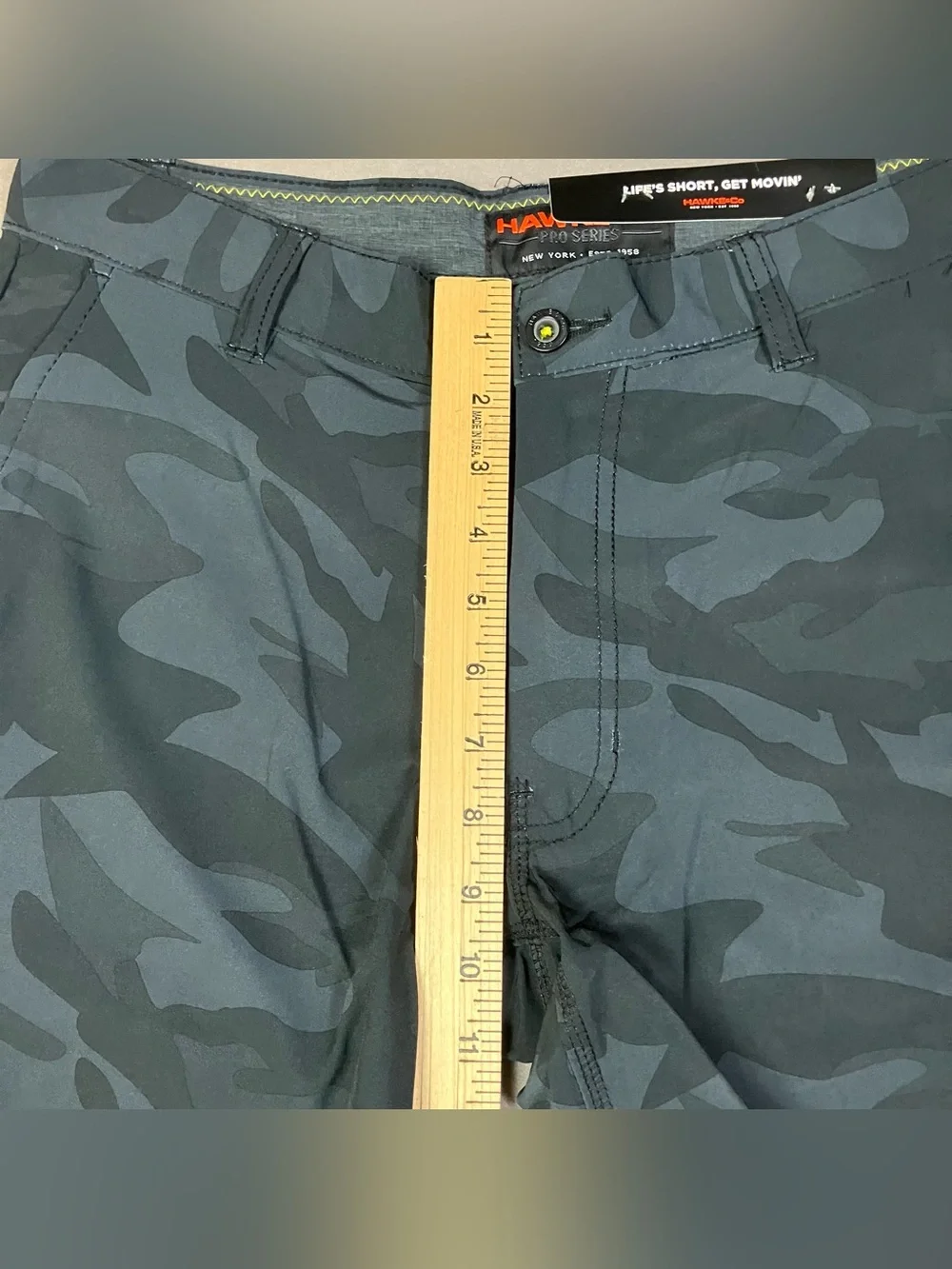 Hawke & Co. Men’s Size 30 Stretch Hybrid Performance Shorts Black Camo NWT!